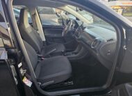 VOLKSWAGEN UP 1.0