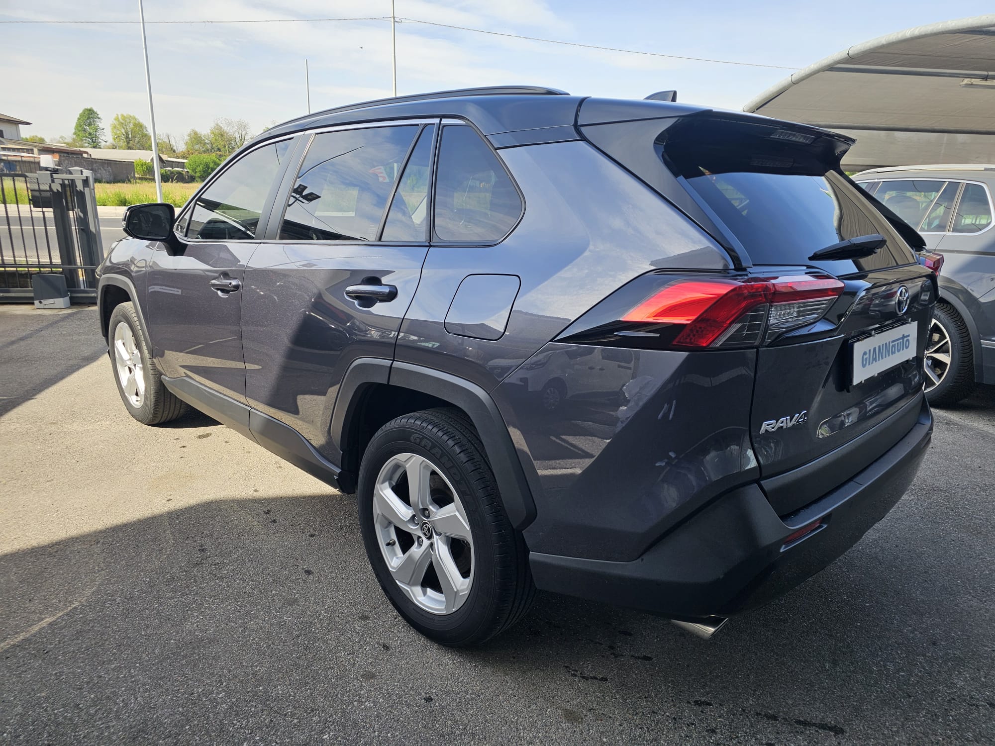 TOYOTA RAV 4