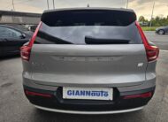 VOLVO XC40 T4