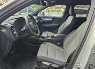 VOLVO XC40 T4