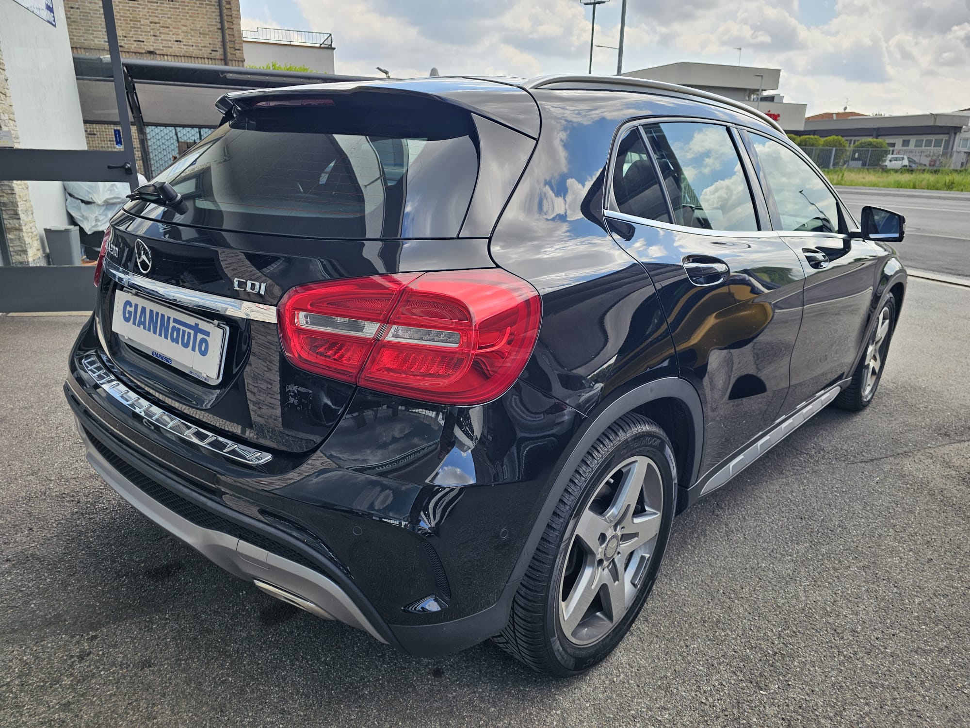 MERCEDES GLA 200D